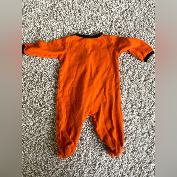 Celebrate Halloween 3-6 month pumpkin jack-o’-lantern footie pajamas outfit - Picture 2 of 4